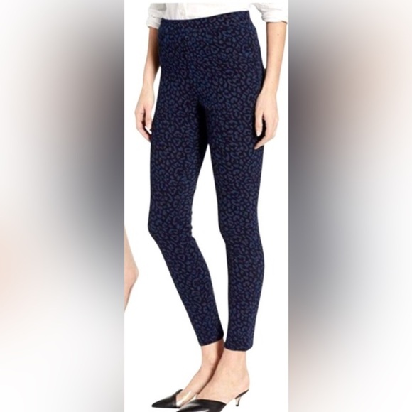 ✨SPANX-JEAN-ISH Pull On Denim Ankle Leggings Jeggings Blue Leopard size SMALL - Picture 1 of 16